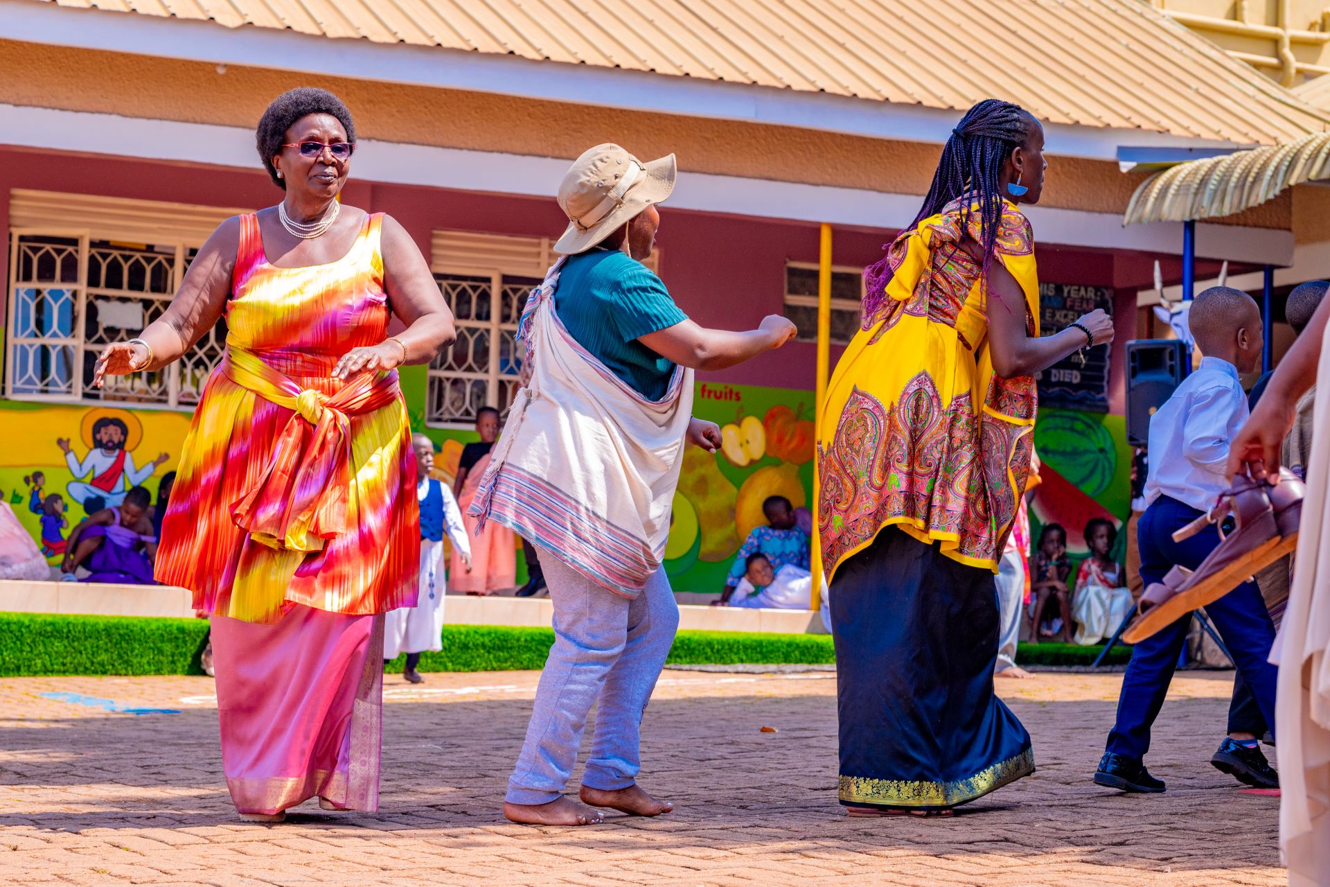 Bakiga dancing
