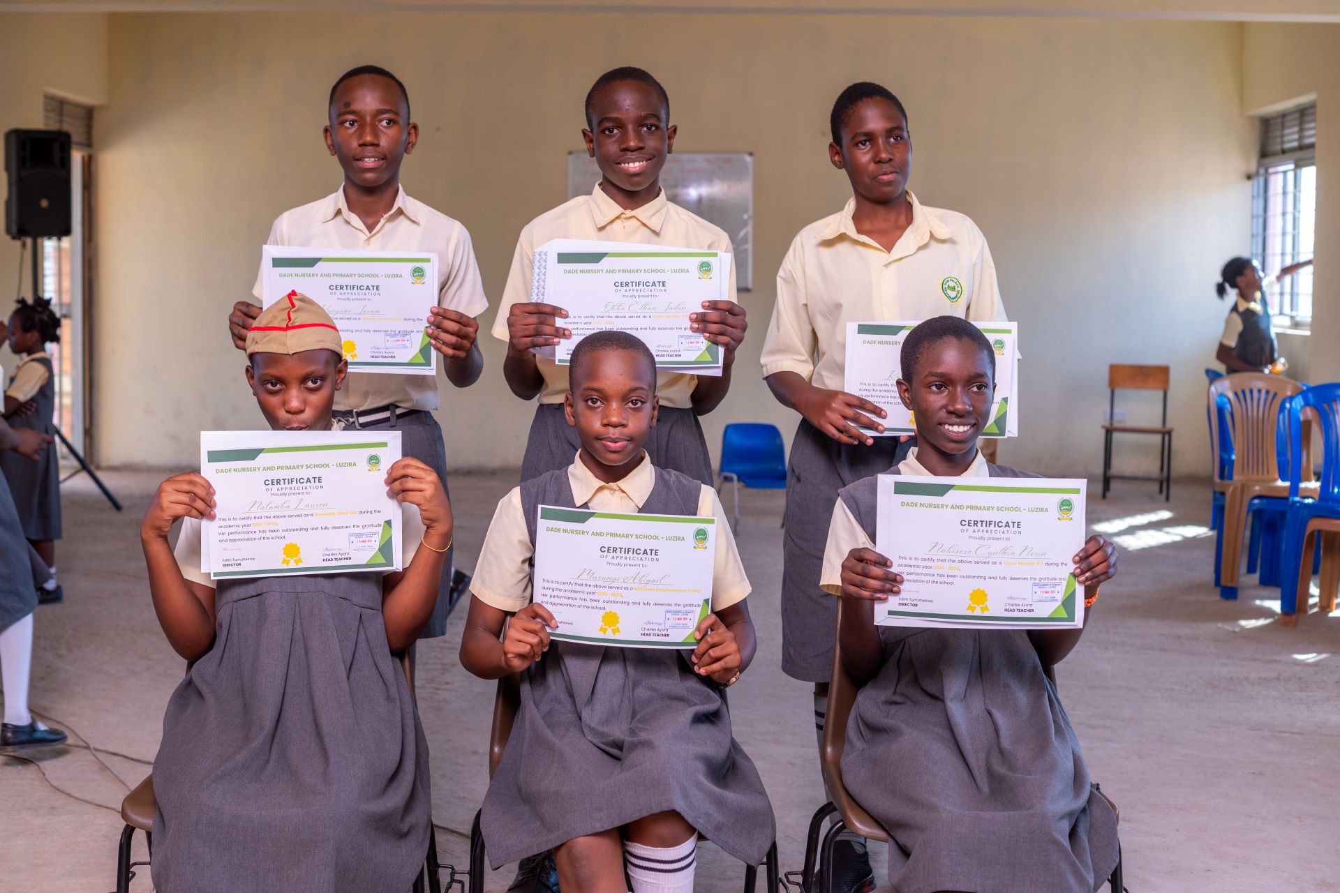 Outgoing prefects with certificates