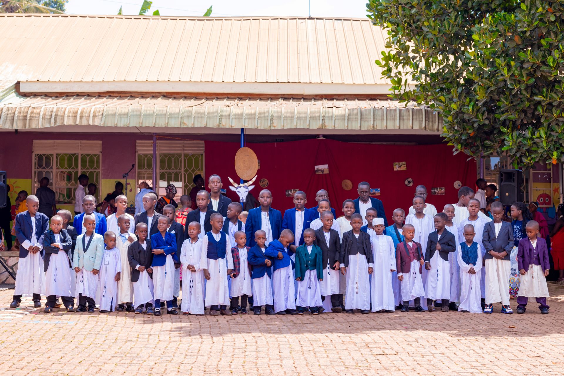 Kanzu men